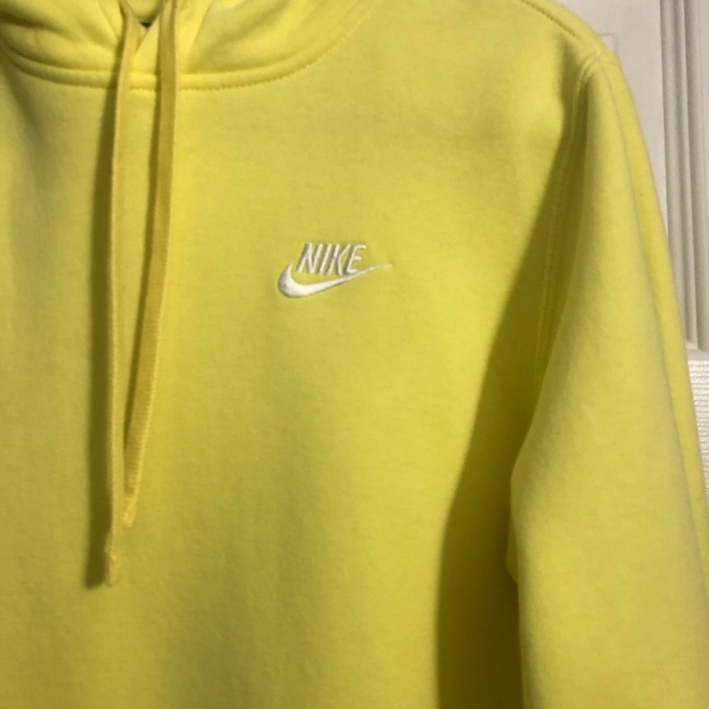 Nike Men’s Hooded Sweatshirt